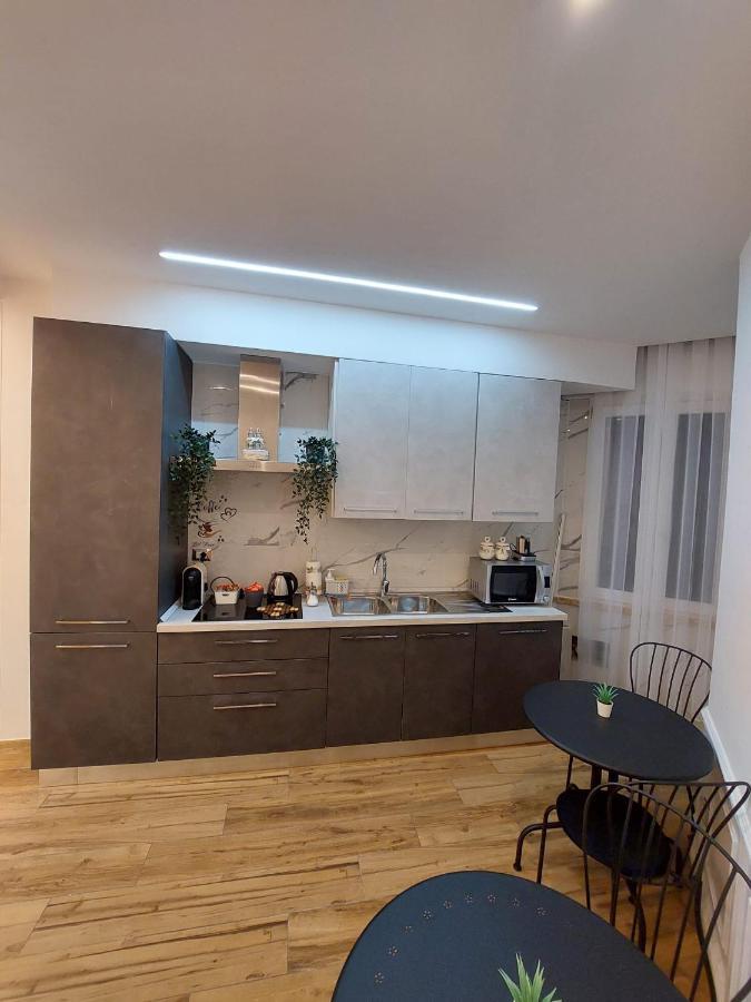 לינה וארוחת בוקר רומא Prisco House מראה חיצוני תמונה